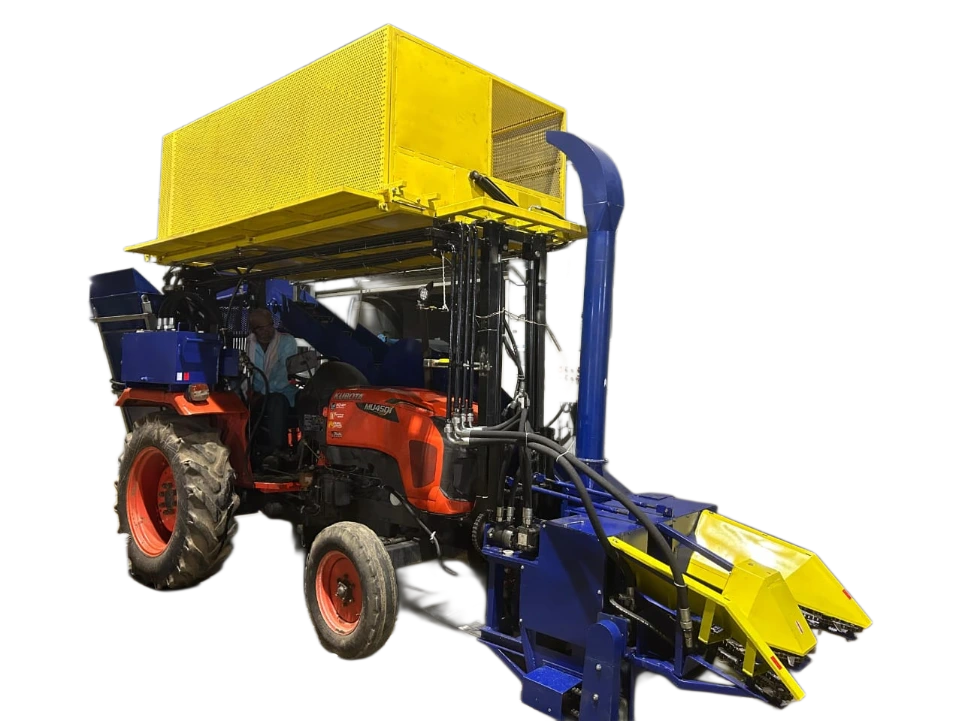 Corn Harvestor